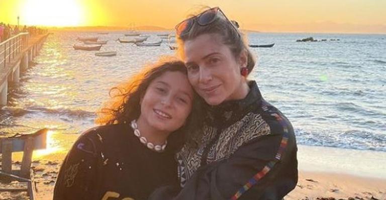 Letícia Spiller abre álbum de fotos das férias com a filha, Stella: ”Meu amor todinho”