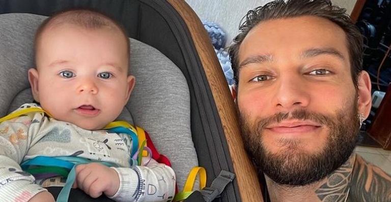 Lucas Lucco deseja ótimo dia com clique fofo ao lado do filho: ”Que neném lindo”