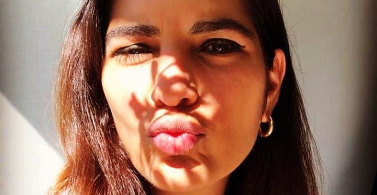 Andréia Sadi fala sobre amamentação dos gêmeos: ”Agradeço por alimentar meus filhos”