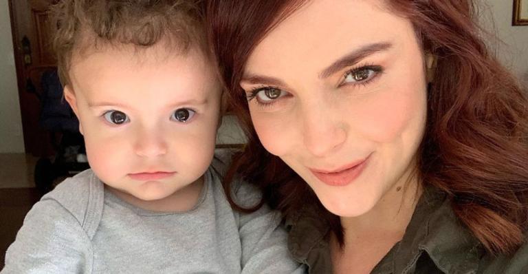 Com Benjamin, Titi Müller parabeniza o pai pelo aniversário: ”Viva vovô Dudu”
