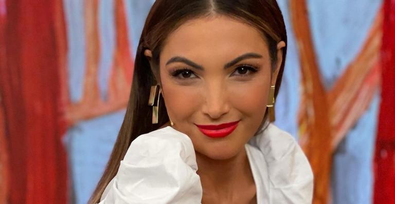Patrícia Poeta emana boas vibrações ao iniciar a semana: ”Recarregando as energias!”