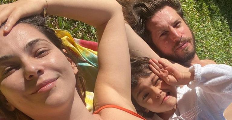 Tainá Müller derrete corações com registro caseiro: ”Uma cena comum na família Müller-Sauer”