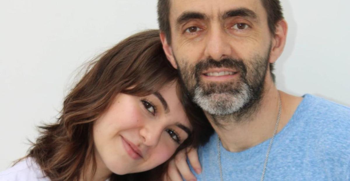 Klara Castanho emociona a web ao se declarar para o pai: ”O melhor pai que eu poderia ter”