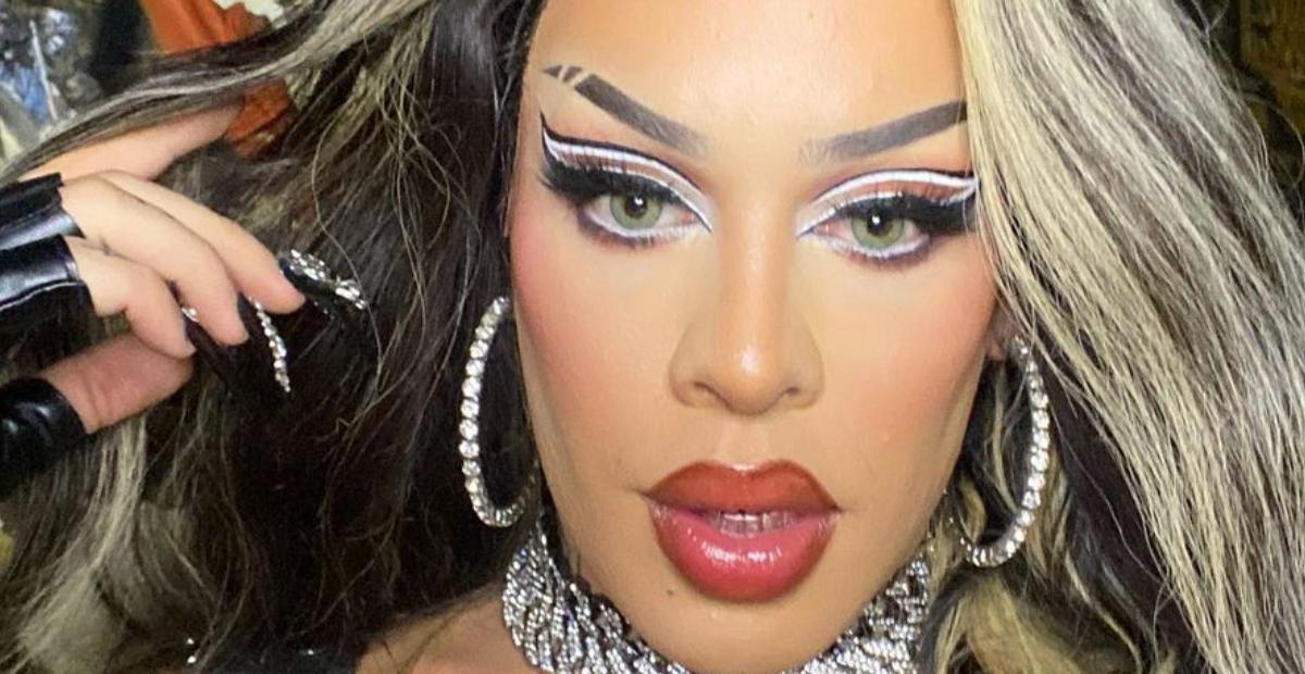 Gloria Groove é vacinada contra a covid-19 e celebra: ”Feliz de verdade”
