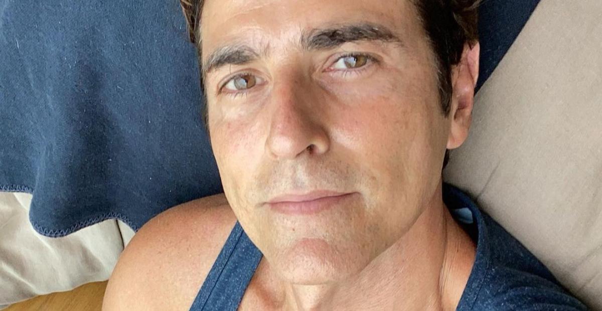 Reynaldo Gianecchini mostra looks de inverno dos cachorrinhos e encanta web: ”Super charmosos”