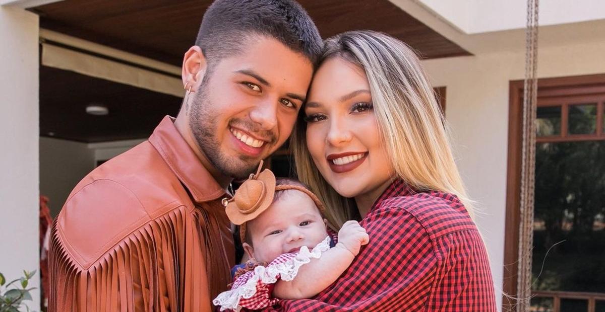 Virginia, Zé Felipe e Mali surgem em registros na frente de jatinho e disparam: ”Partiu RJ”