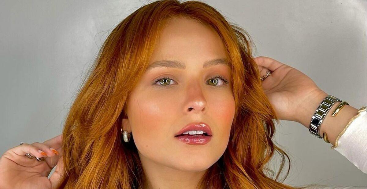 Mãe de Larissa Manoela faz aniversário e impressiona com beleza: ”Linda!”