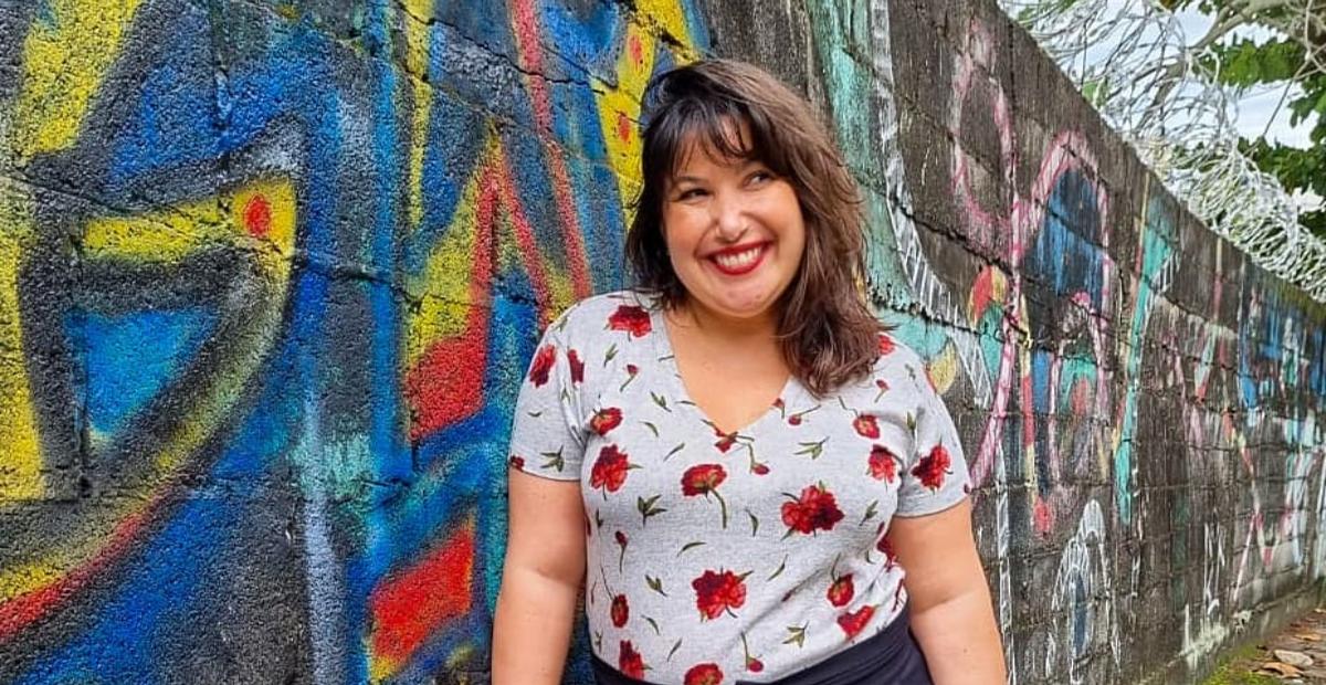 Mariana Xavier enfrenta o frio ao realizar sessão de natação: ”Coragem de se exercitar nesse frio”
