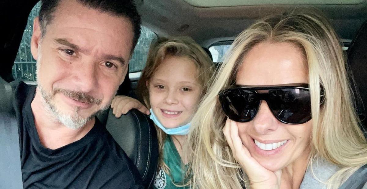 Adriane Galisteu aproveita viagem de férias para Dubai com a família: “Lindos!”