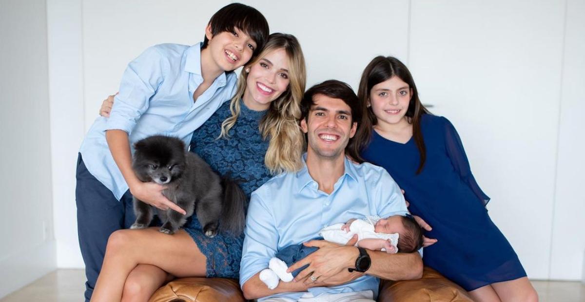 Kaká derrete corações ao compartilhar lindos registros com os filhos: ”A benção de ser pai”