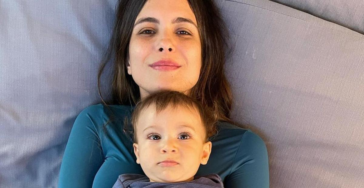 Kamilla Salgado faz desabafo sincero sobre viajar com filho pequeno: ”Uma maratona mas é tão bom”