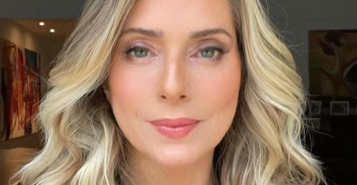 Com vestidinho branco, Letícia Spiller surge lindíssima em meio à natureza: ”Perfeita”