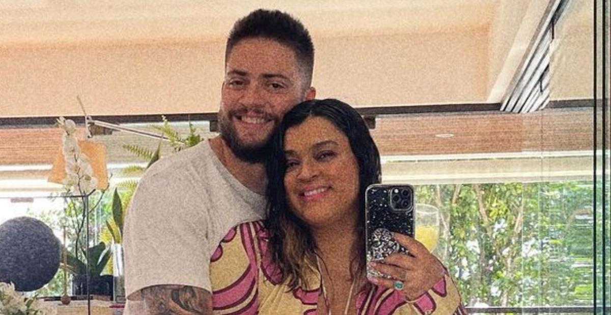 Preta Gil compartilha sequência de cliques românticos com o marido, Rodrigo Godoy