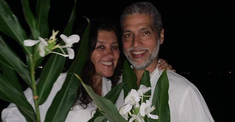 Regina Casé curte aniversário do marido, Estevão Ciavatta, em Fernando de Noronha: ”Amou tudo”