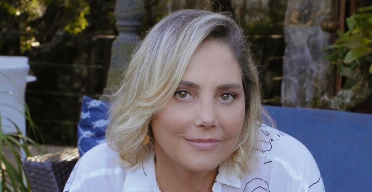 Heloisa Perissé toma segunda dose da vacina contra covid-19 e faz homenagem a Paulo Gustavo
