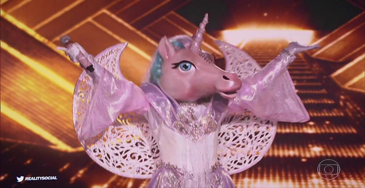 Público descobre cantora famosa no ‘The Masked Singer’: ”Fácil demais!”