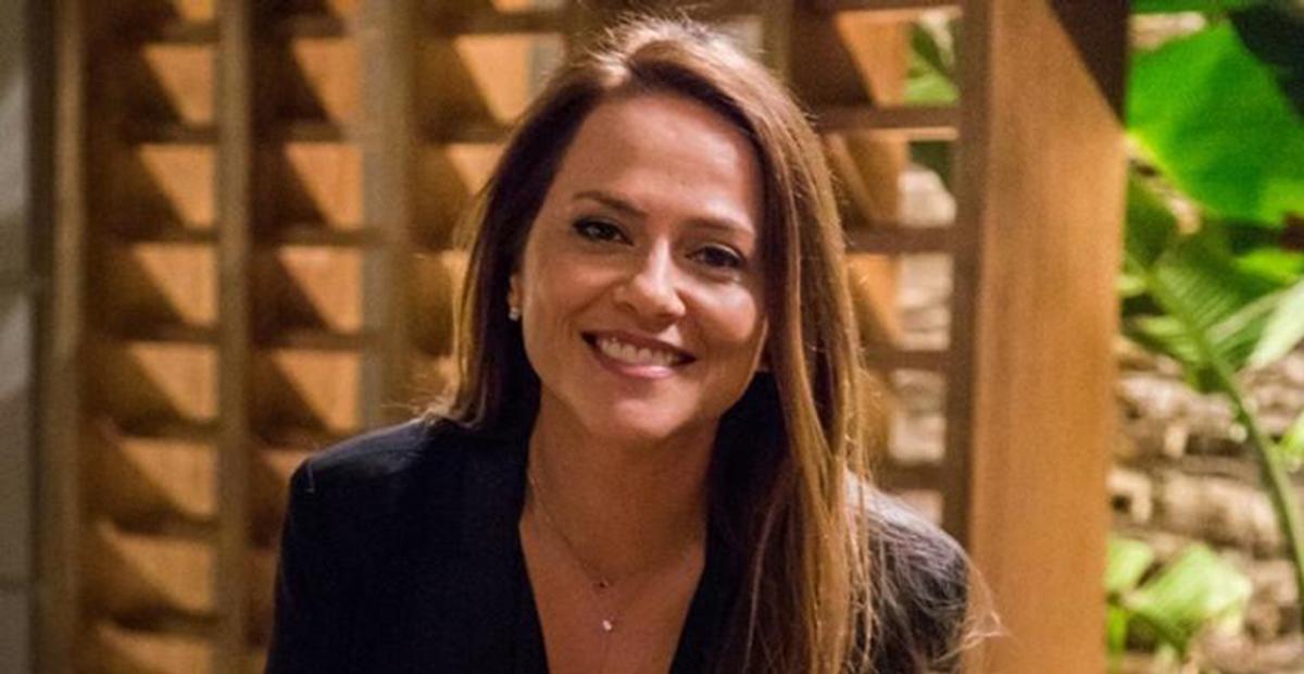 Vivianne Pasmanter revela motivo de não mostrar a família na internet