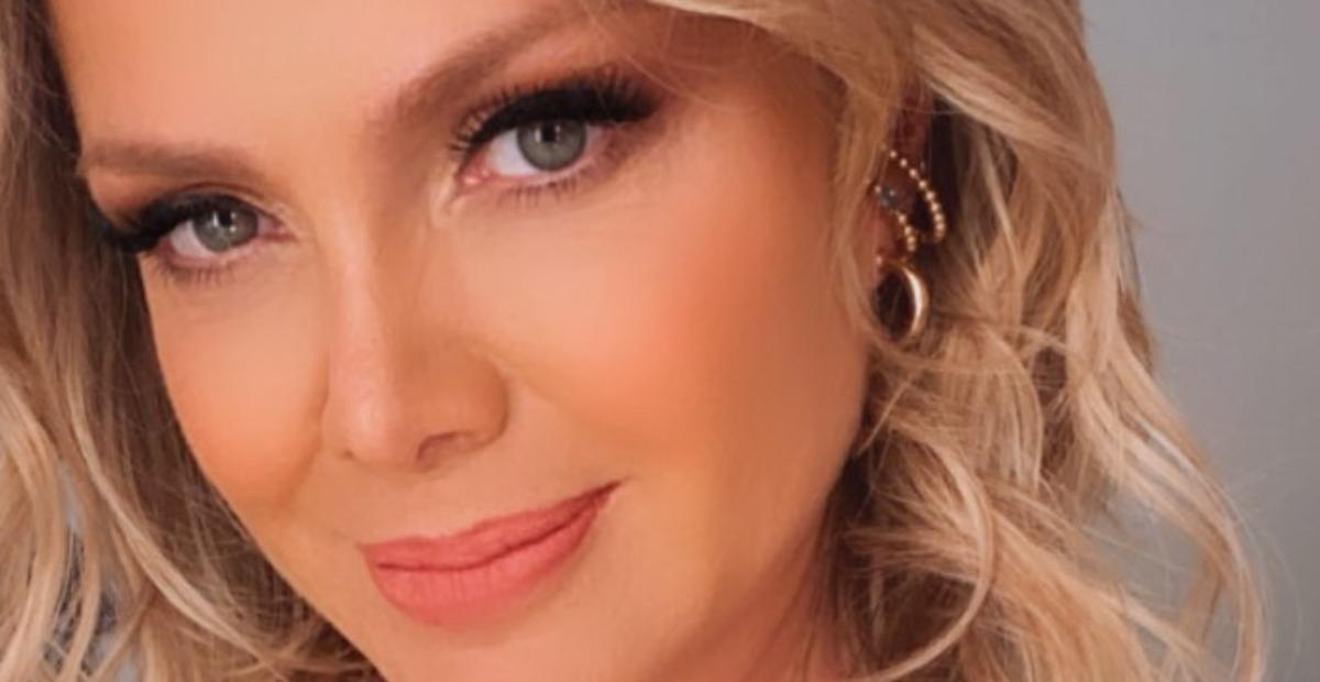 Eliana relembra momento de diversão ao lado dos filhos e da irmã e encanta: ”Família linda”