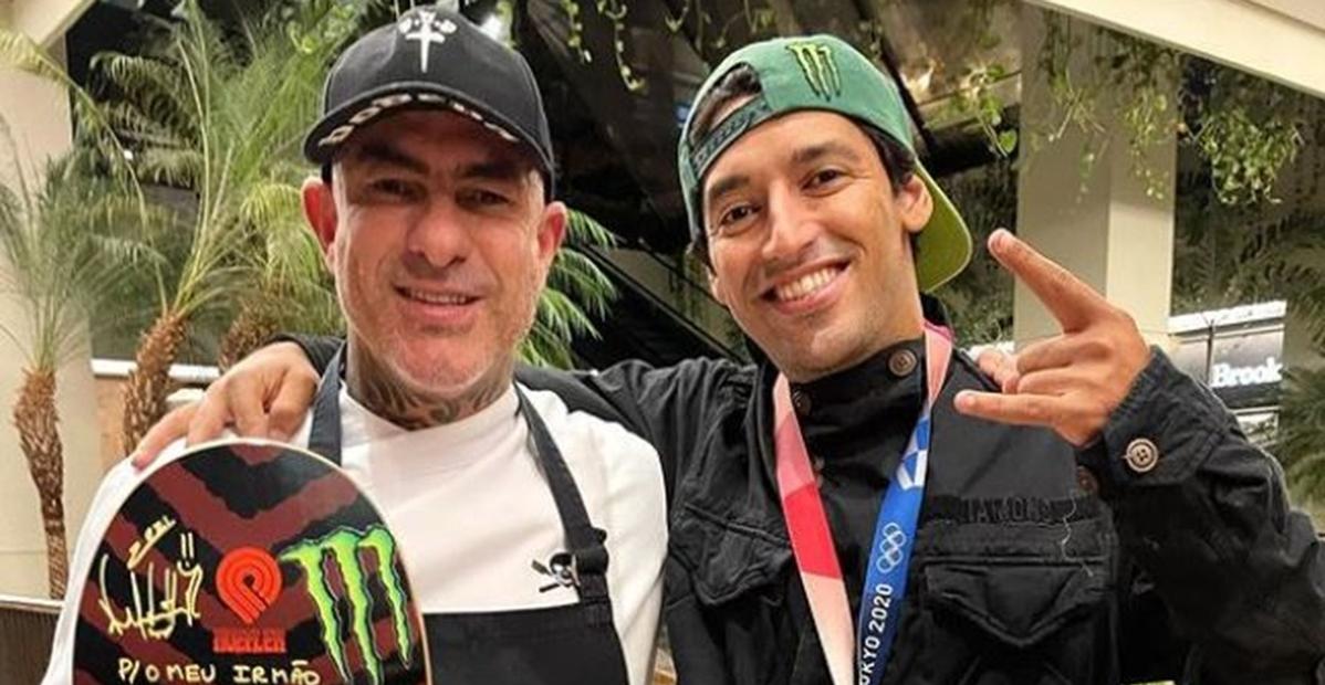 Henrique Fogaça registra encontro com o skatista Kelvin Hoefler: ”Senti o peso da medalha”