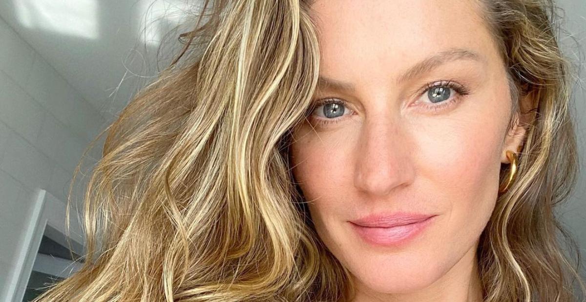 Gisele Bündchen derrete corações ao resgatar um pequeno esquilo: ”Rezando para que ele fique bem”