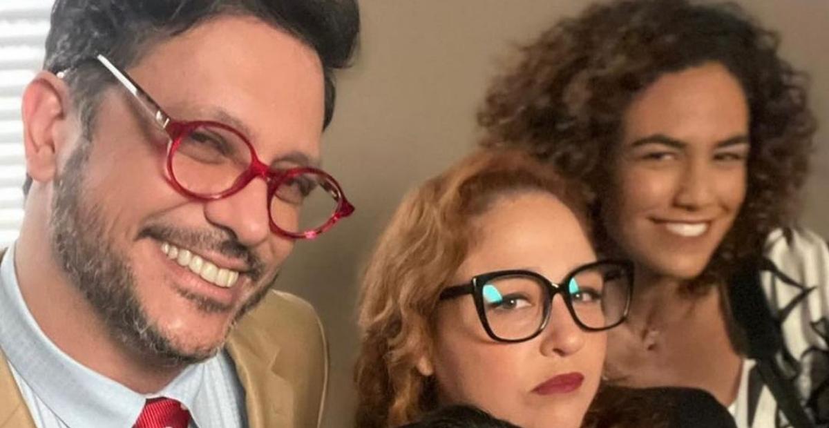 Lucio Mauro Filho posta foto com elenco de nova novela e comemora retorno ao trabalho