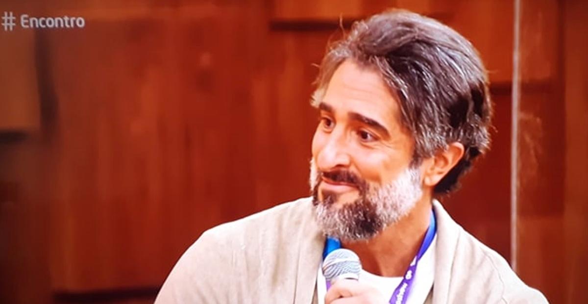 No Encontro, Marcos Mion se emociona e chora ao falar sobre o filho Romeo: ”Amor e aceitação”