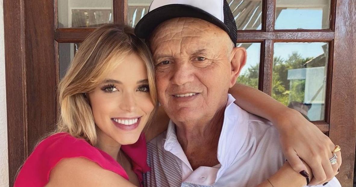 Carol Dias se declara no aniversário do avô: ”Te amo de montão”