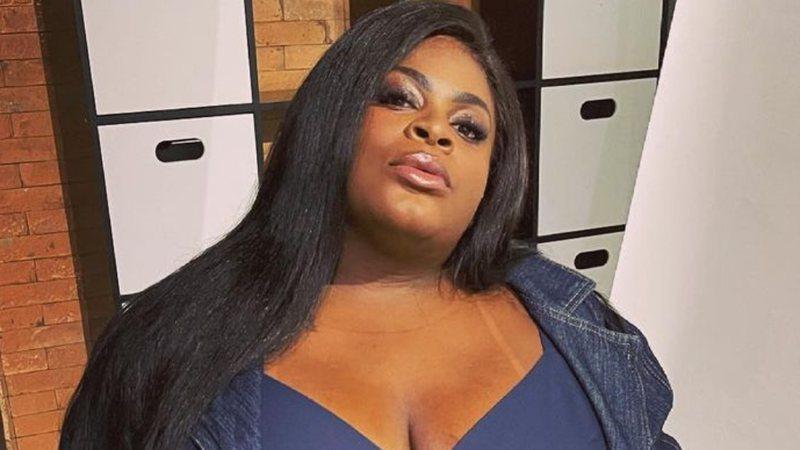 De fio dental, Jojo Todynho tira o biquíni e faz topless em Cancún