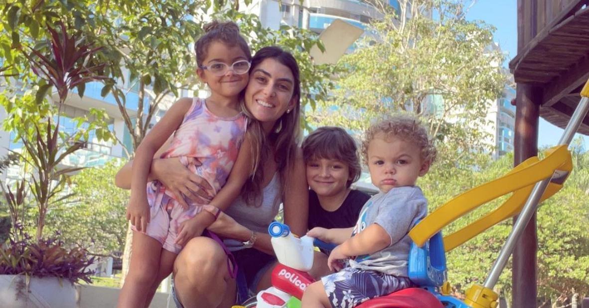 Mariana Uhlmann fala com sinceridade sobre suas 3 gestações: ”Que bom que já passou!”