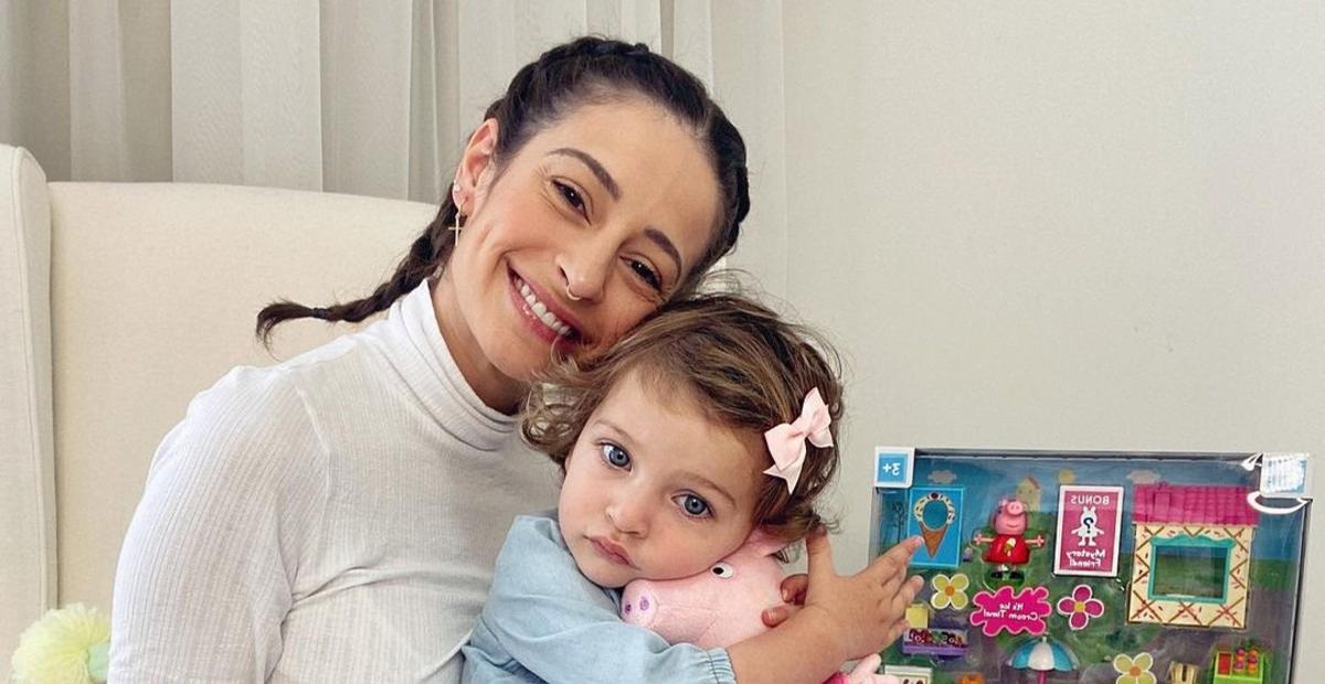 Tamy Contro impressiona a web ao resgatar registros perfeitos da gravidez de Marieva