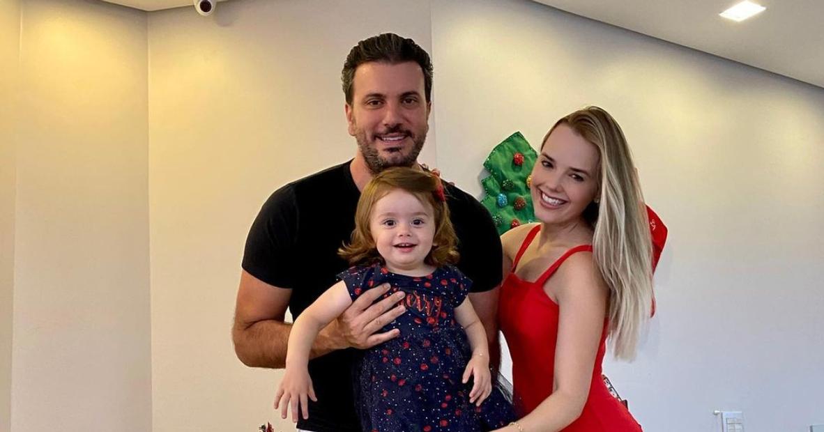 Thaeme Mariôto se declara no aniversário de seu marido, Fábio Elias: ”Feliz recomeço”
