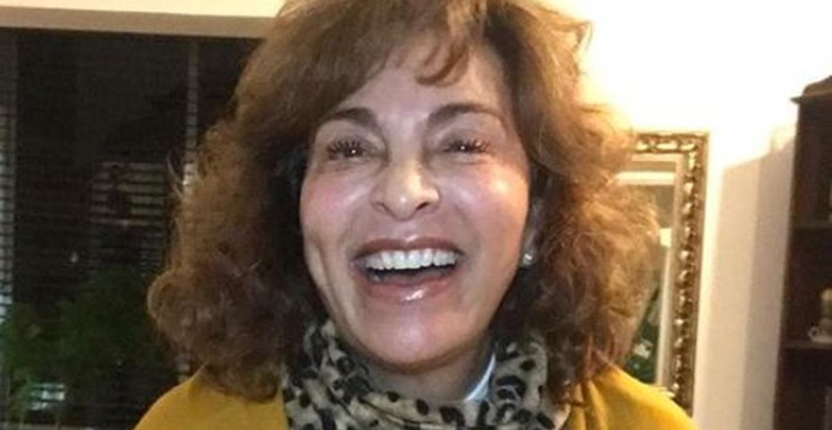 Vacinada, Vida Vlatt testa positivo para covid-19 e recebe apoio de Sonia Abrão
