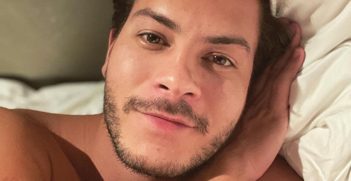 Ousado, Arthur Aguiar radicaliza no visual e resultado divide opiniões dos internautas