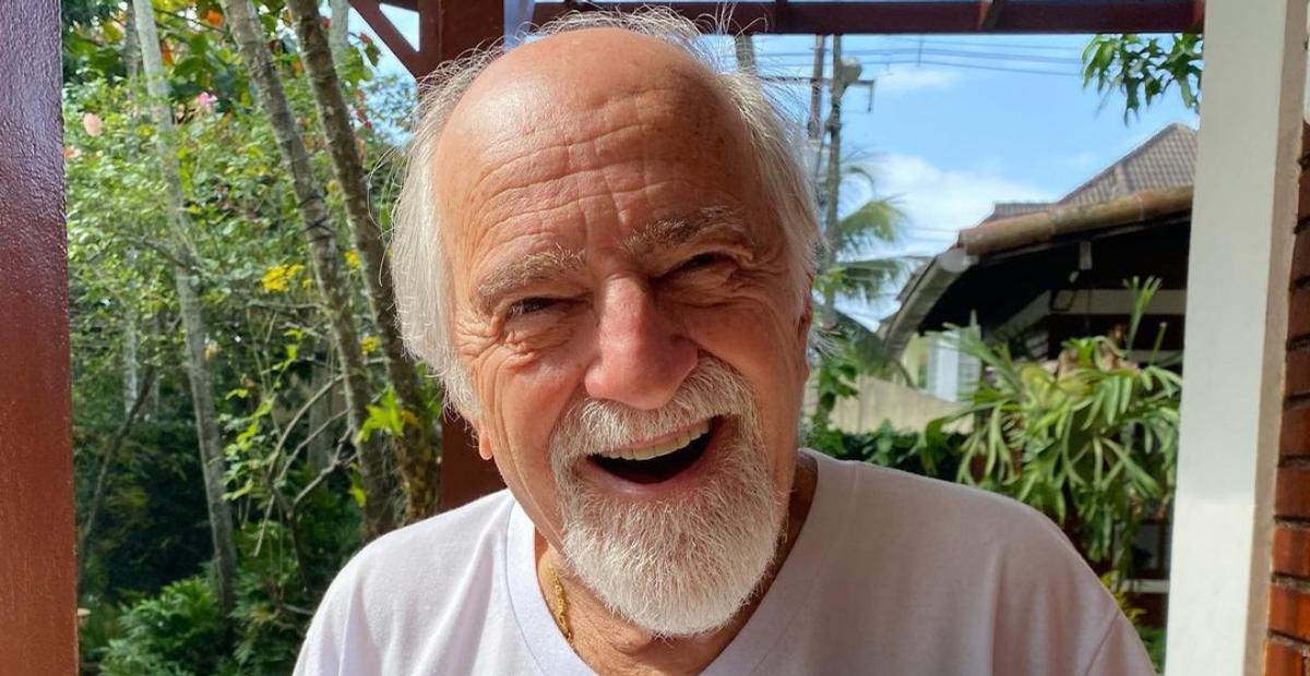 Ary Fontoura esbanja alegria durante malhação: ”Faz bem para cabeça, faz bem para a vida”
