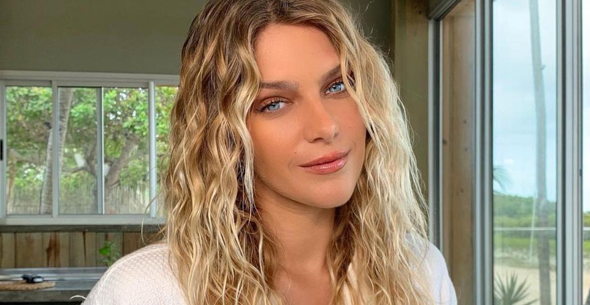 Isabella Santoni exibe toda a habilidade no surfe e arranca suspiros da web: ”Maravilhosa”