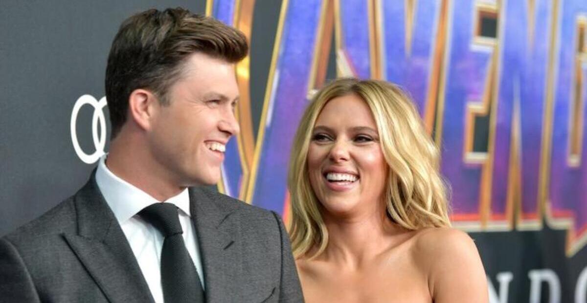 Nasceu! Scarlett Johansson e Colin Jost dão as boas-vindas ao primeiro bebê