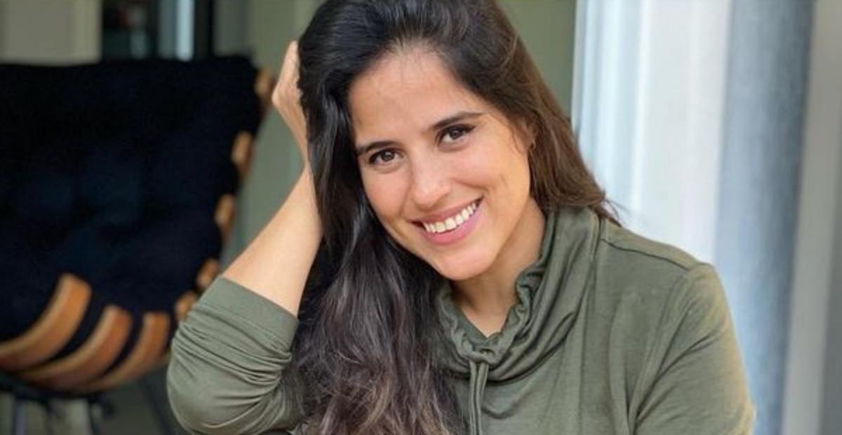 Camilla Camargo celebra 40 anos do SBT: ”Emissora que sempre me recebeu com tanto amor”
