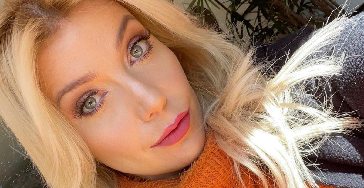 Luiza Possi celebra 7 meses de gravidez exibindo o barrigão: ”Passa tão rápido…”
