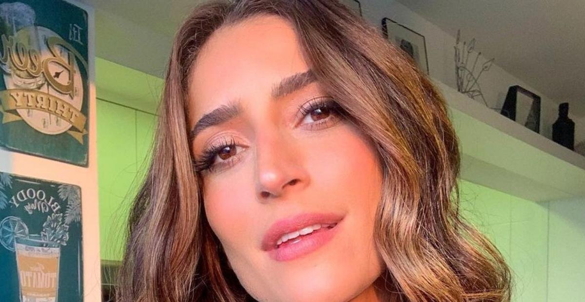 Maria Joana posta fotos de muletas e agradece mensagens de carinho após cirurgia