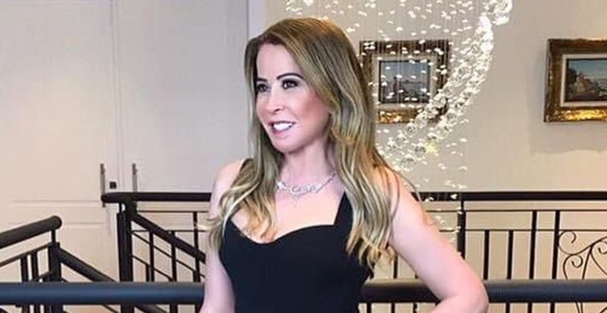 Chiquérrima, Zilu Godoi aposta em vestido longo e rouba a cena: ”Que elegância”