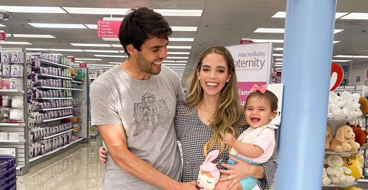Carol Dias mostra detalhes da festinha de 10 meses de Esther