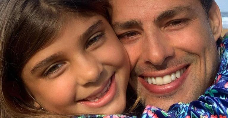 Pai coruja, Cauã Reymond se derrete ao mostrar bilhete que ganhou da filha, Sofia