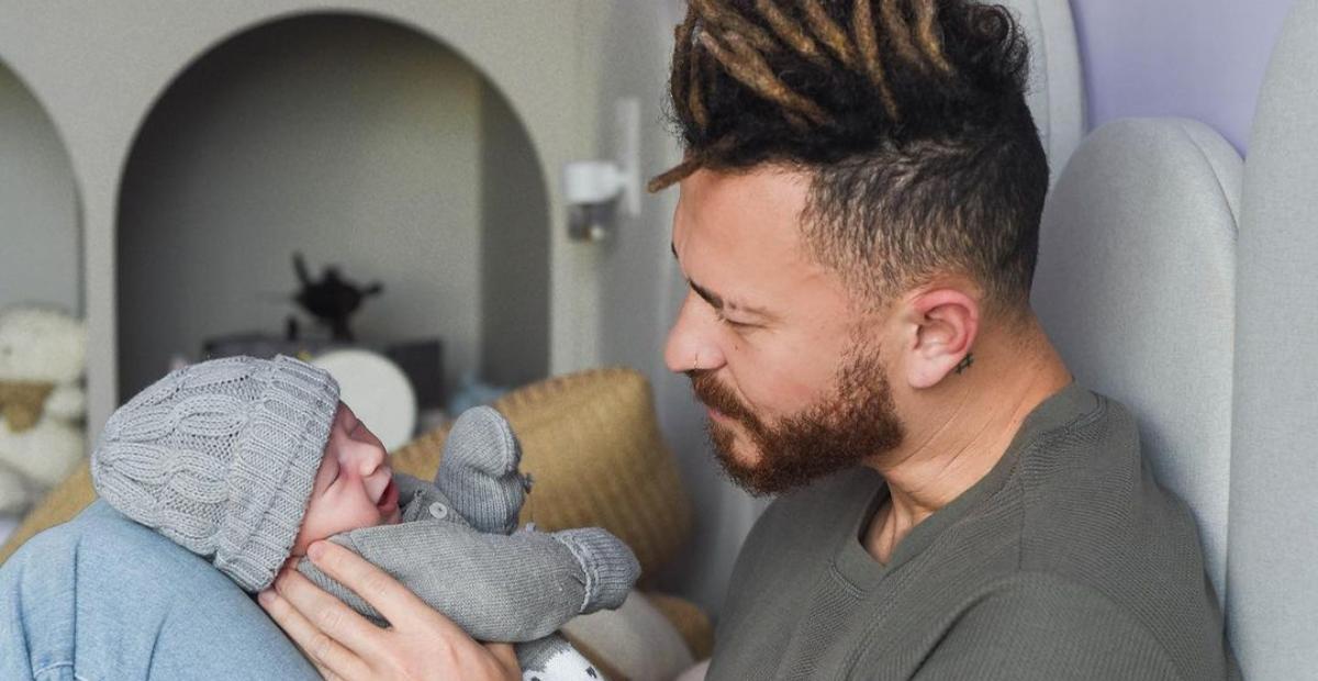 Fred publica clique perfeito do filho, Cris, e se derrete: ”A coisa mais fofa do mundo”