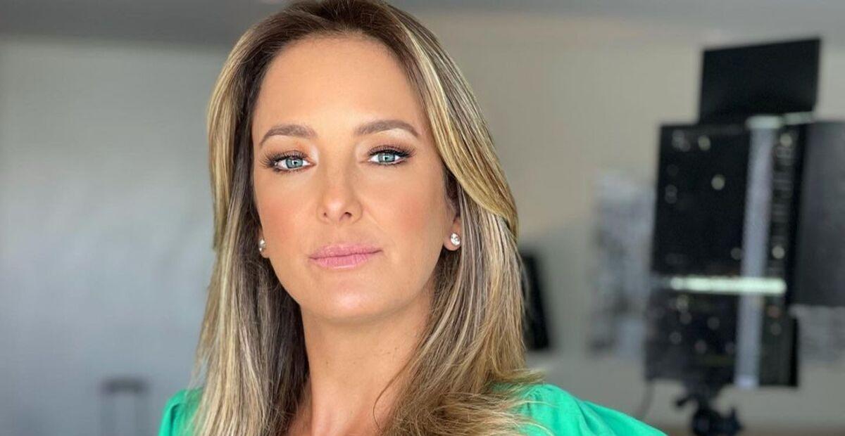 Ticiane Pinheiro impressiona ao fazer foto com sua pet: ”Duas gatas”