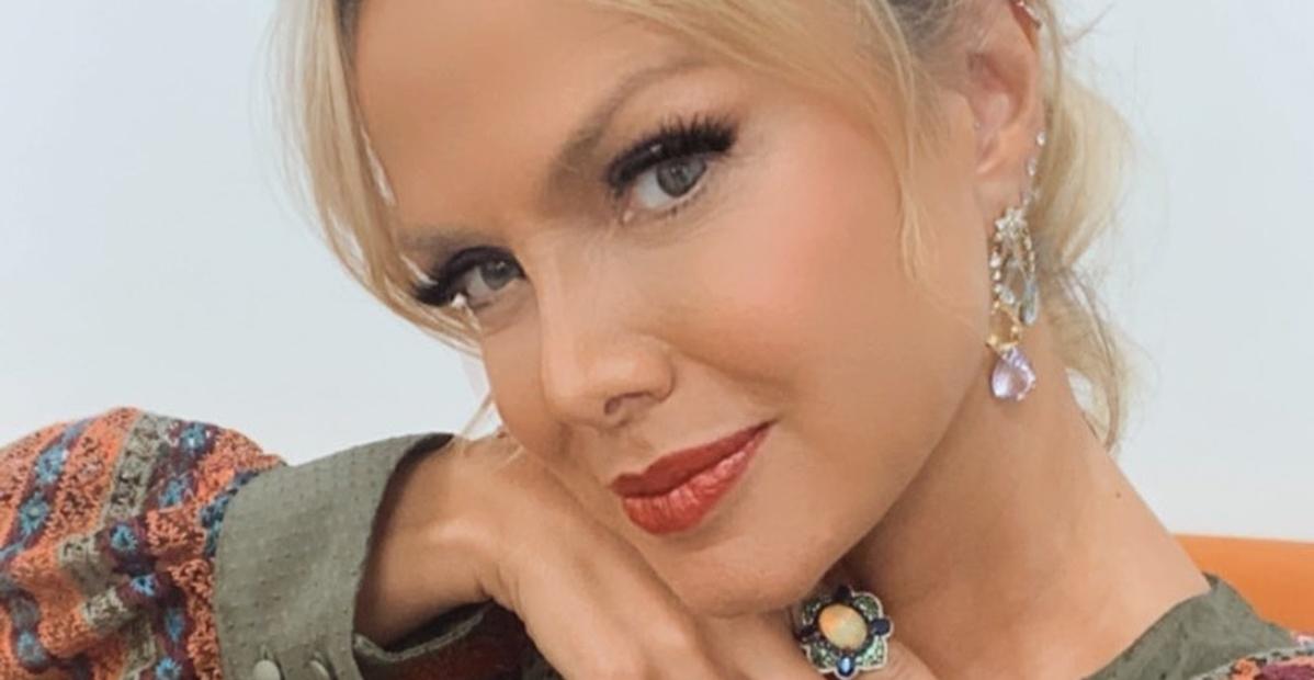 De top, Eliana surge lindíssima na web e coleciona elogios: ”Sempre linda”