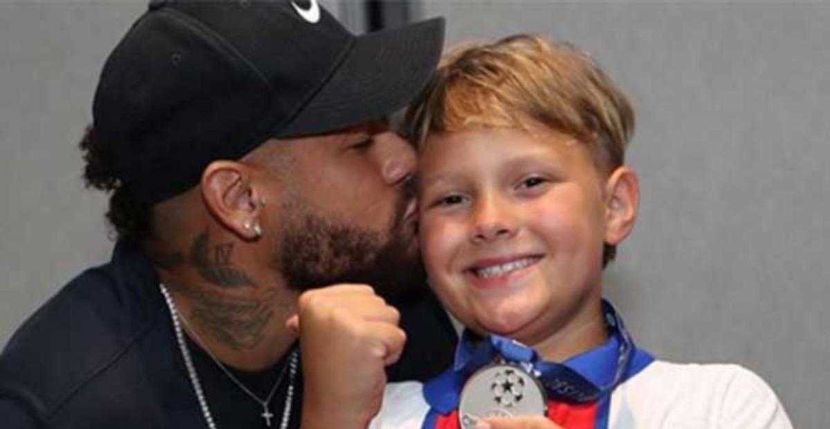 Neymar Jr. se derrete ao celebrar aniversário de 10 anos de Davi Lucca: ”Papai te ama demais!”