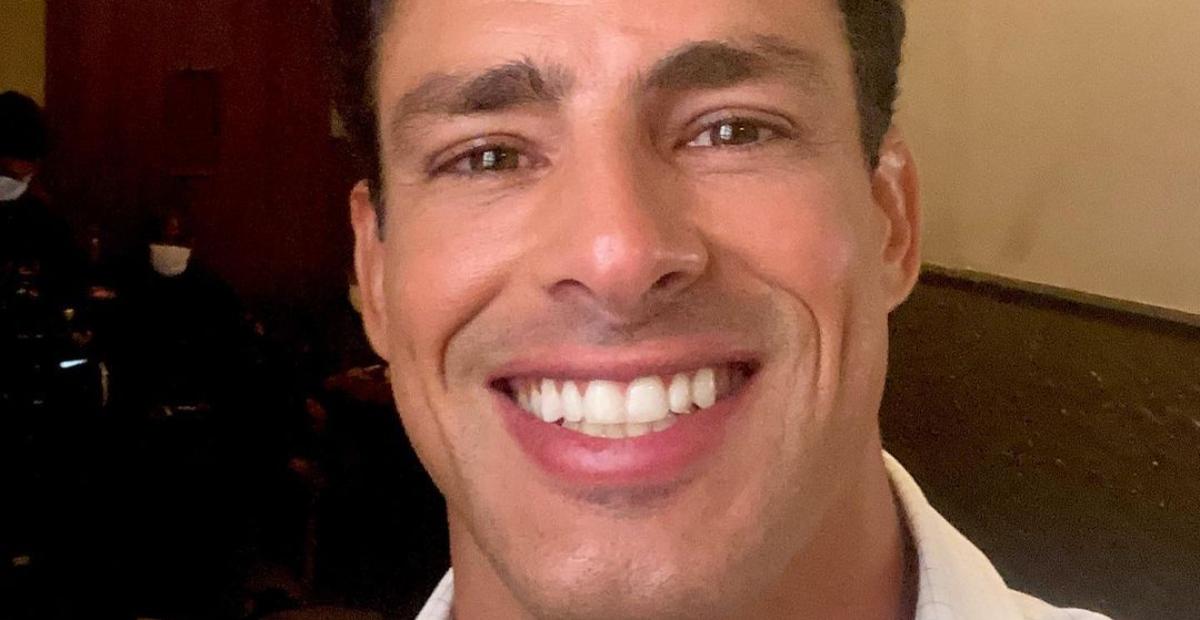 Cauã Reymond chama atenção da web ao exibir abdômen trincado: ”Fiquei sem ar!”