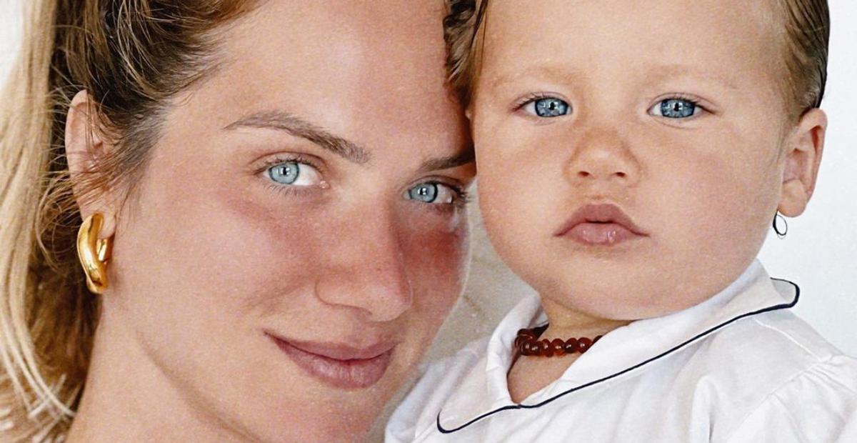 Giovanna Ewbank exibe momento fofura ao lado do filho, Zyan: ”Grudinho”