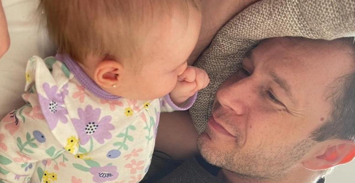 Tiago Leifert se derrete ao flagrar momento fofo da filha, Lua: “Alguém curtiu o balão!”