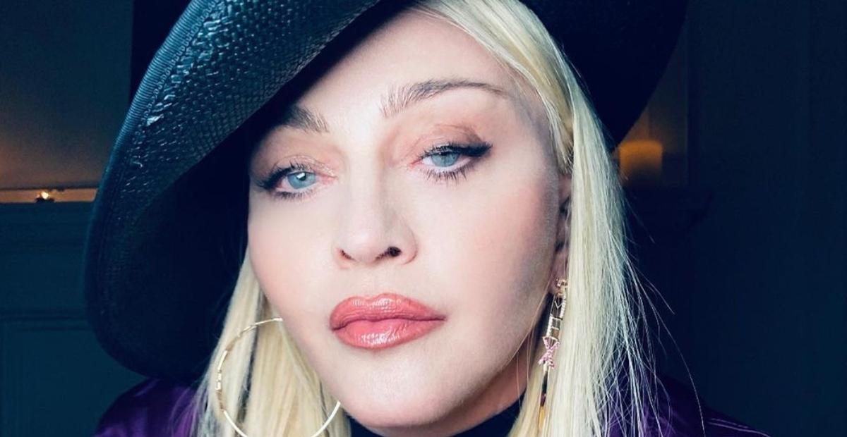 Confira os 3 looks grifados mais exuberantes usados por Madonna só em 2021!